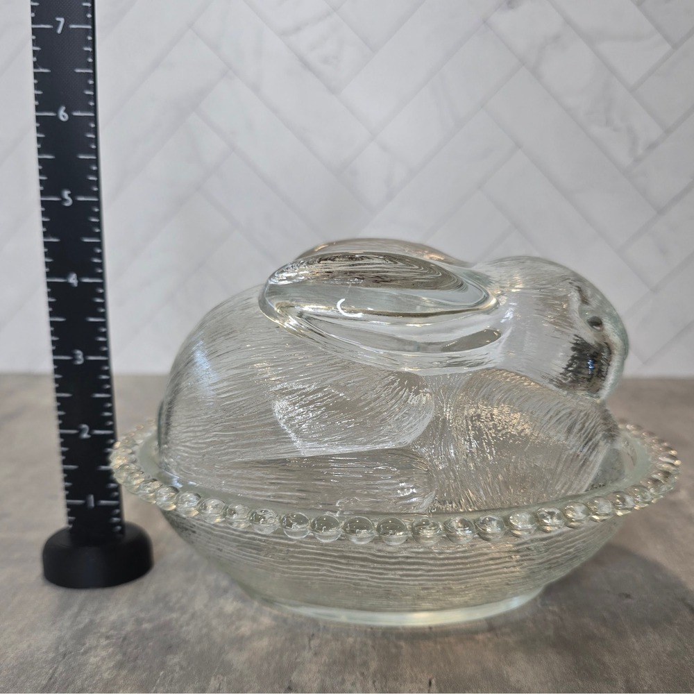 Vintage Bunny on Nest Clear Pressed Glass Candy Dish Beaded Rim Easter - Picture 11 of 12